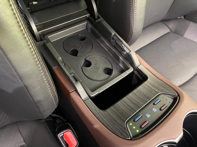 ハリアーハイブリッド Z レザーパッケージ JBLサウンド付き12.3型ナビ 全周囲カメラ セーフティセンス レーダークルーズ 禁煙車 ブラインドスポットモニター デジタルインナーミラー 黒革シート シートベンチレーション ETC2.0(44枚目)