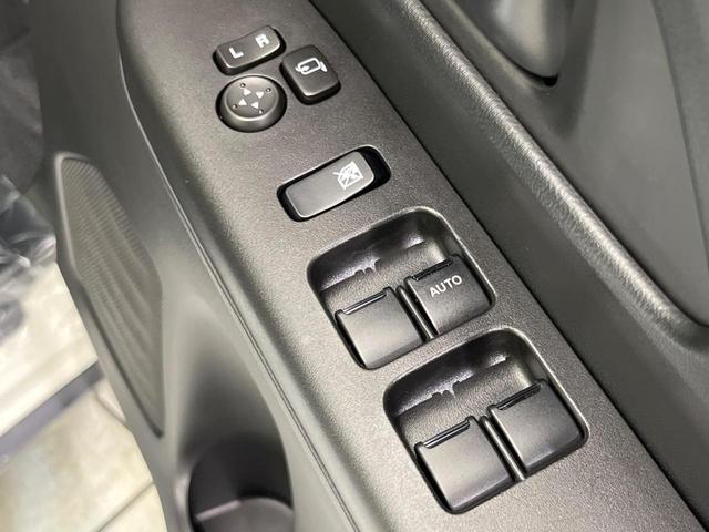 スペーシアギア ハイブリッドXZ スズキセーフティサポート レーダークルーズ 両側電動ドア 禁煙車 ヘッドアップディスプレイ シートヒーター LEDヘッド&フォグ オートマチックハイビーム オートエアコン 純正14インチアルミ(29枚目)