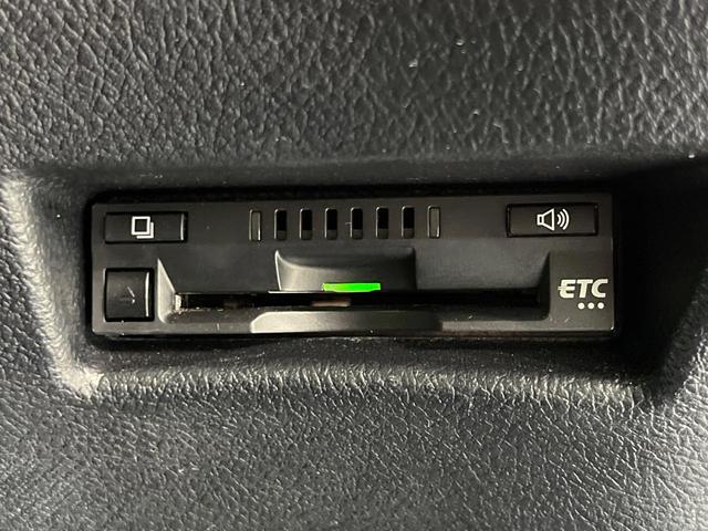 シエンタ ハイブリッドG 純正ナビ バックカメラ セーフティセンス 両側電動ドア 禁煙車 ETC Bluetooth再生 オートエアコン オートマチックハイビーム スマートキー 電動格納ミラー ドアバイザー プライバシーガラス(7枚目)