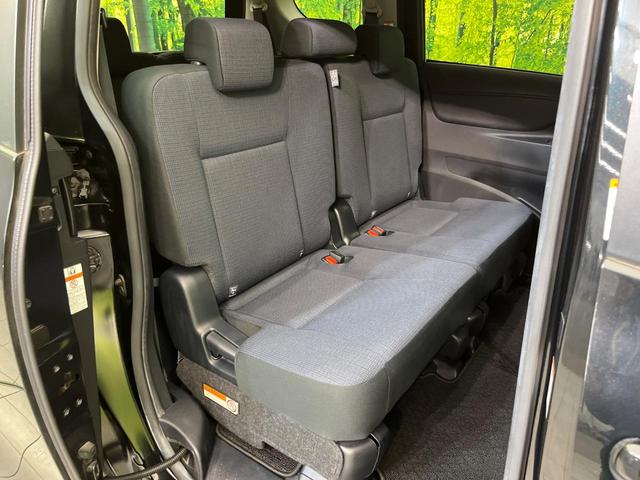 シエンタ ハイブリッドG 純正ナビ バックカメラ セーフティセンス 両側電動ドア 禁煙車 ETC Bluetooth再生 オートエアコン オートマチックハイビーム スマートキー 電動格納ミラー ドアバイザー プライバシーガラス(9枚目)