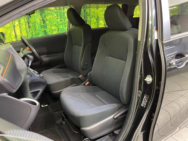 シエンタ ハイブリッドG 純正ナビ バックカメラ セーフティセンス 両側電動ドア 禁煙車 ETC Bluetooth再生 オートエアコン オートマチックハイビーム スマートキー 電動格納ミラー ドアバイザー プライバシーガラス(30枚目)