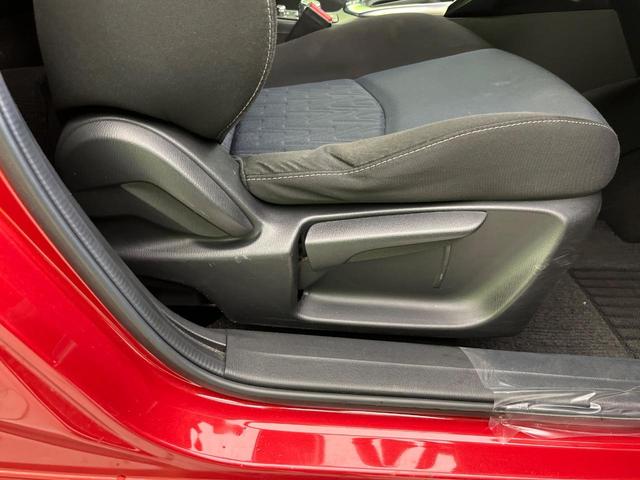 デミオ 13S 純正ナビ バックカメラ シティブレーキ 禁煙車 スマートキー LEDヘッド オートライト オートエアコン 電動格納ミラー パワーウィンドウ プライバシーガラス パワーステアリング 盗難防止装置(33枚目)