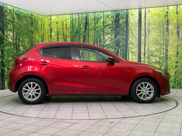 デミオ 13S 純正ナビ バックカメラ シティブレーキ 禁煙車 スマートキー LEDヘッド オートライト オートエアコン 電動格納ミラー パワーウィンドウ プライバシーガラス パワーステアリング 盗難防止装置(47枚目)