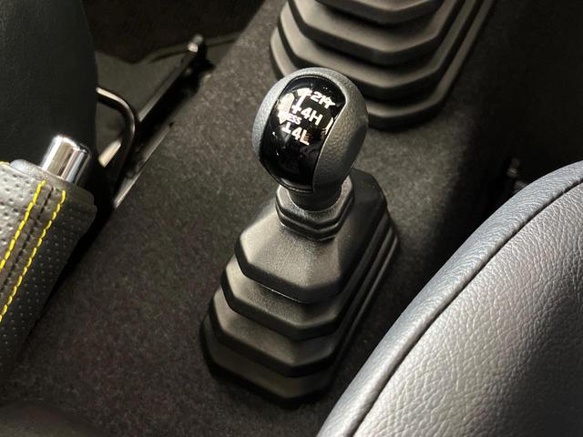 ジムニーシエラ JC 4WD MT車 BIG-X10型ナビ バックカメラ セーフティサポート 禁煙車 ドラレコ コーナーセンサー スマートキー LEDヘッド ビルトインETC クルコン オートハイビーム オートライト(3枚目)