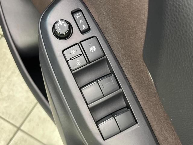 ヤリスクロス ハイブリッドZ 純正8型ナビ 全周囲カメラ セーフティセンス 禁煙車 ハーフレザーシート パワーシート コーナーセンサー スマートキー LEDヘッド ビルトインETC オートマチックハイビーム 電動格納ミラー(28枚目)