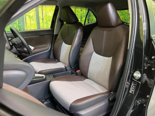 ヤリスクロス ハイブリッドZ 純正8型ナビ 全周囲カメラ セーフティセンス 禁煙車 ハーフレザーシート パワーシート コーナーセンサー スマートキー LEDヘッド ビルトインETC オートマチックハイビーム 電動格納ミラー(31枚目)