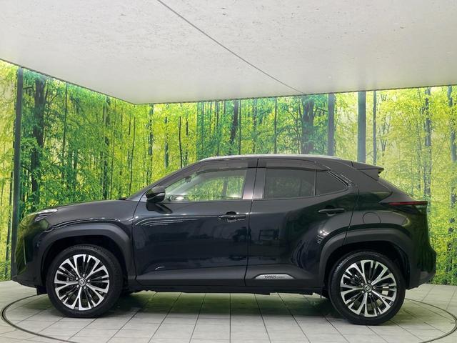 ヤリスクロス ハイブリッドZ 純正8型ナビ 全周囲カメラ セーフティセンス 禁煙車 ハーフレザーシート パワーシート コーナーセンサー スマートキー LEDヘッド ビルトインETC オートマチックハイビーム 電動格納ミラー(50枚目)