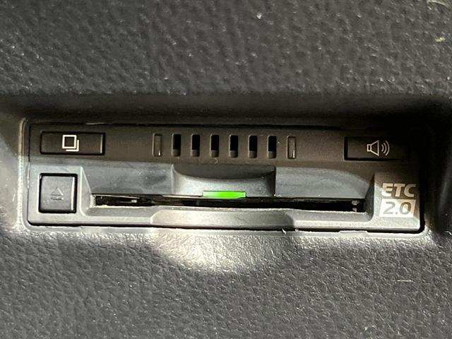 C-HR G モード ネロ セーフティプラスII モデリスタエアロ 純正8型ナビ 全周囲カメラ セーフティセンス 禁煙車 ブラインドスポットモニター ハーフレザーシート ドラレコ 前席シートヒーター LEDヘッド ETC2.0 オートハイビーム(7枚目)