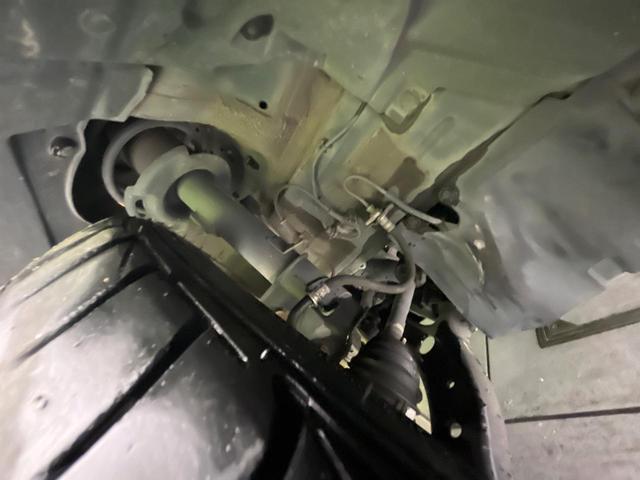 スイフトスポーツ ベースグレード MT車 SDナビ 禁煙車 スマートキー HIDヘッド ビルトインETC クルコン オートライト オートエアコン 純正17インチアルミ 電動格納ミラー プライバシーガラス パワーウィンドウ(21枚目)