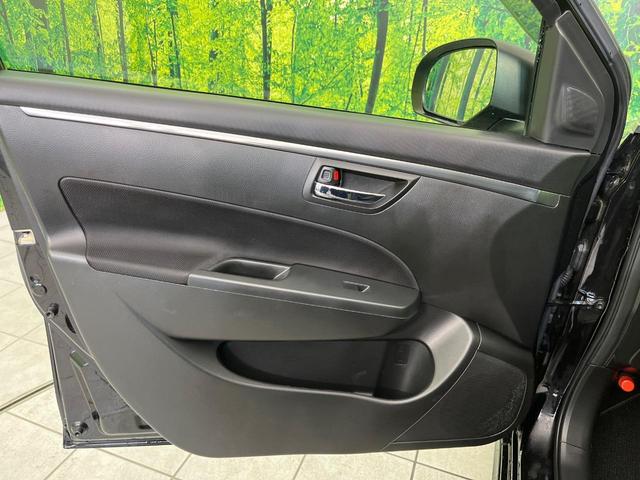 スイフトスポーツ ベースグレード MT車 SDナビ 禁煙車 スマートキー HIDヘッド ビルトインETC クルコン オートライト オートエアコン 純正17インチアルミ 電動格納ミラー プライバシーガラス パワーウィンドウ(33枚目)