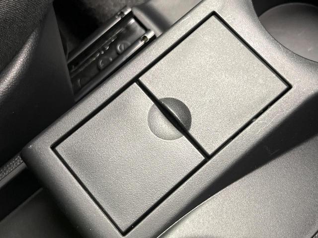 デミオ 13C SDナビ 禁煙車 ETC スマートキー 電動格納ミラー 地デジ プライバシーガラス 衝突安全ボディ 盗難防止システム パワーウィンドウ パワーステアリング(35枚目)