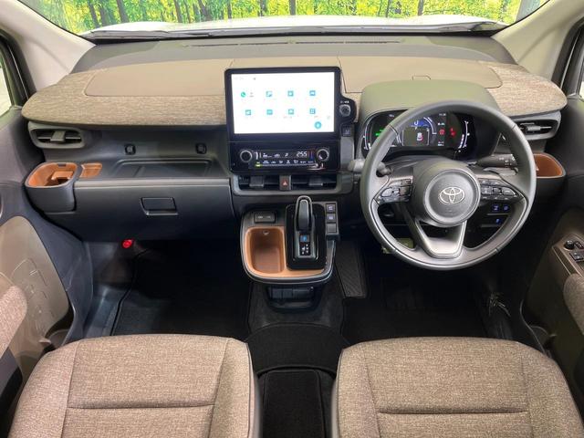 シエンタ ハイブリッドZ 純正10型ナビ バックカメラ 両側電動スライドドア セーフティセンス  禁煙車 LEDヘッド&フォグ ETC Bluetooth再生 オートエアコン オートライト スマートキー 電動格納ミラー(2枚目)