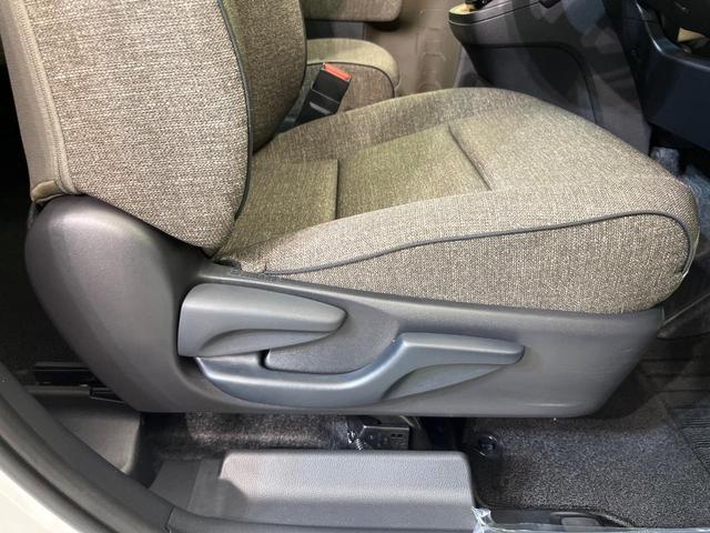 シエンタ ハイブリッドZ 純正10型ナビ バックカメラ 両側電動スライドドア セーフティセンス  禁煙車 LEDヘッド&フォグ ETC Bluetooth再生 オートエアコン オートライト スマートキー 電動格納ミラー(31枚目)