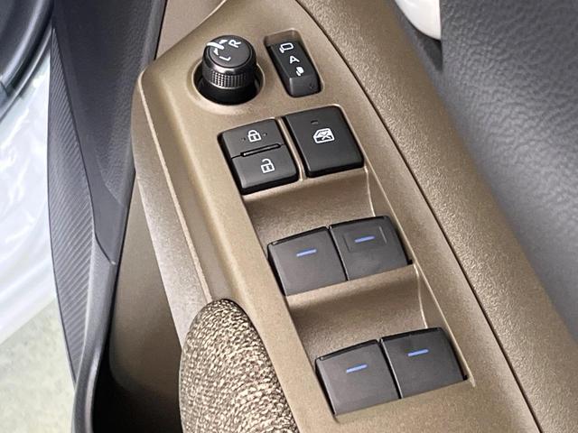 シエンタ ハイブリッドZ 純正10型ナビ バックカメラ 両側電動スライドドア セーフティセンス  禁煙車 LEDヘッド&フォグ ETC Bluetooth再生 オートエアコン オートライト スマートキー 電動格納ミラー(50枚目)