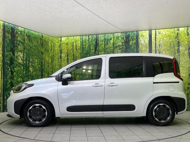 シエンタ ハイブリッドZ 純正10型ナビ バックカメラ 両側電動スライドドア セーフティセンス  禁煙車 LEDヘッド&フォグ ETC Bluetooth再生 オートエアコン オートライト スマートキー 電動格納ミラー(53枚目)