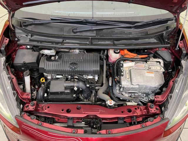 シエンタ ハイブリッド　ファンベースＧ　純正９型ナビ　全周囲カメラ　セーフティセンス　両側電動スライドドア　禁煙車　コーナーセンサー　ＬＥＤヘッド＆フォグ　ＥＴＣ２．０　クルーズコントロール　ステアリングヒーター　前席シートヒーター（18枚目）