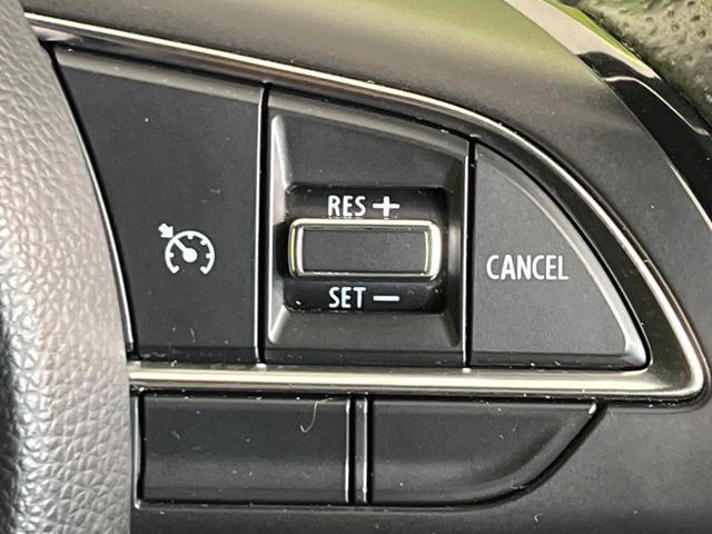 【クルーズコントロール】高速道路もラクラク走行。アクセルを離しても一定速度で走行ができ、長距離運転時の負担を軽減!加速・減速も簡単なスイッチ操作で調整できます。
