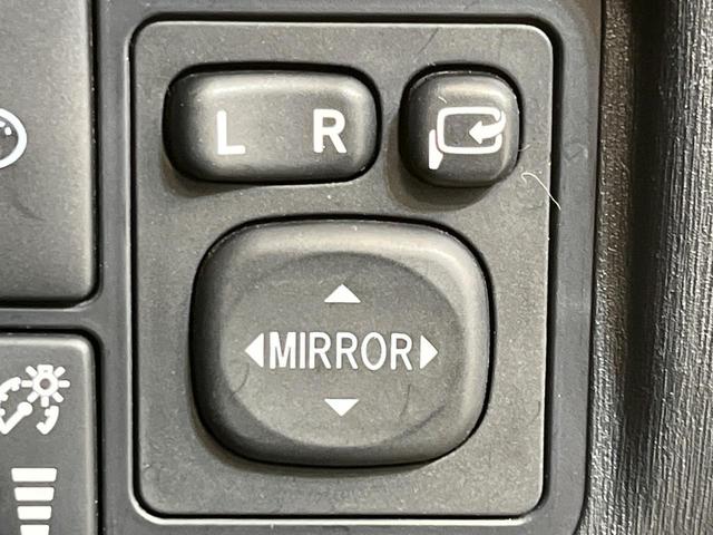 プリウスPHV Gレザーパッケージ 純正ナビ バックカメラ レーダークルーズ 禁煙車 レザーシート パワーシート 前席シートヒーター スマートキー LEDヘッド オートライト オートエアコン Bluetooth接続 電動格納ミラー(27枚目)