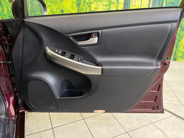プリウスPHV Gレザーパッケージ 純正ナビ バックカメラ レーダークルーズ 禁煙車 レザーシート パワーシート 前席シートヒーター スマートキー LEDヘッド オートライト オートエアコン Bluetooth接続 電動格納ミラー(37枚目)