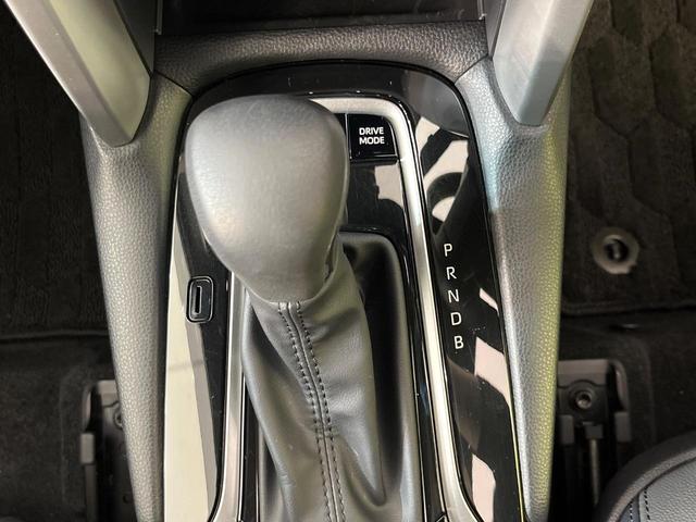 カローラクロス ハイブリッド Z 純正10型ナビ 全周囲カメラ セーフティセンス レーダークルーズ 禁煙車 ブラインドスポットモニター パワーバックドア LEDヘッド&フォグ 前席シートヒーター ETC2.0 Bluetooth再生(33枚目)