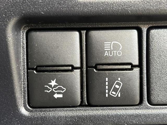 ヴォクシー ZS 煌II 後席モニター 純正10型ナビ 両側電動ドア バックカメラ セーフティセンス 禁煙車 クルーズコントロール ドラレコ ETC Bluetooth接続 電動格納ミラー プライバシーガラス(6枚目)