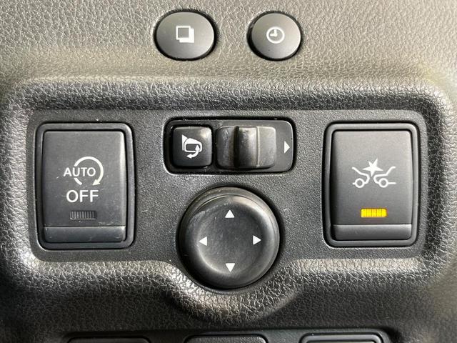 ノート X DIG-S SDナビ バックカメラ エマージェンシーブレーキ 禁煙車 スマートキー HIDヘッド&フォグ オートライト オートエアコン Bluetooth再生 CD/DVD アイドリングストップ 電動格納ミラー(5枚目)
