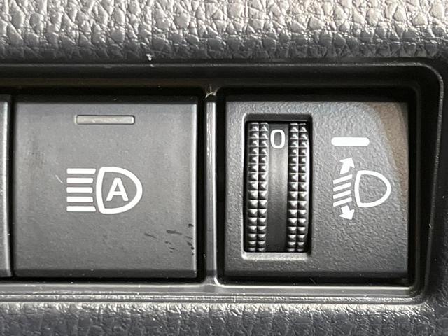 プリウス X 純正8型ナビ バックカメラ セーフティセンス 100V電源 レーダークルーズ 禁煙車 コーナーセンサー LEDヘッドライト ETC2.0 ドラレコ オートエアコン オートライト スマートキー(46枚目)