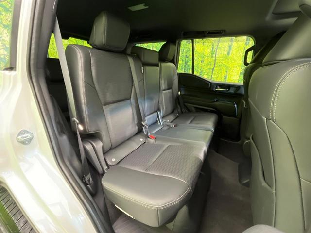 ランドクルーザー250 VX サンルーフ 純正12型ナビ 全周囲カメラ セーフティセンス 禁煙車 7人乗り シートベンチレーション 電動リアゲート レザーシート ETC2.0 ブラインドスポットモニター デジタルインナーミラー(9枚目)