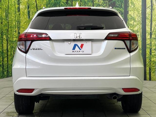 ヴェゼル ハイブリッドＺ　８型ナビ　バックカメラ　ＣＴＢＡ　禁煙車　前席シートヒーター　ドラレコ　ＬＥＤヘッド＆フォグ　ＥＴＣ　クルコン　オートライト　デュアルオートエアコン　純正１７インチＡＷ　Ｂｌｕｅｔｏｏｔｈ再生（15枚目）