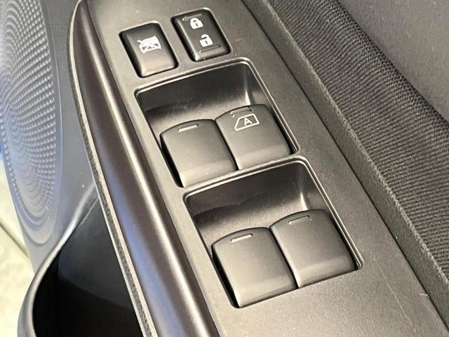 ノート X ブラックアロー 純正ナビ 全周囲カメラ エマージェンシーブレーキ レーンアシスト 禁煙車 LEDヘッドライト ETC ドラレコ Bluetooth再生 オートエアコン オートライト スマートキー 純正15インチAW(40枚目)