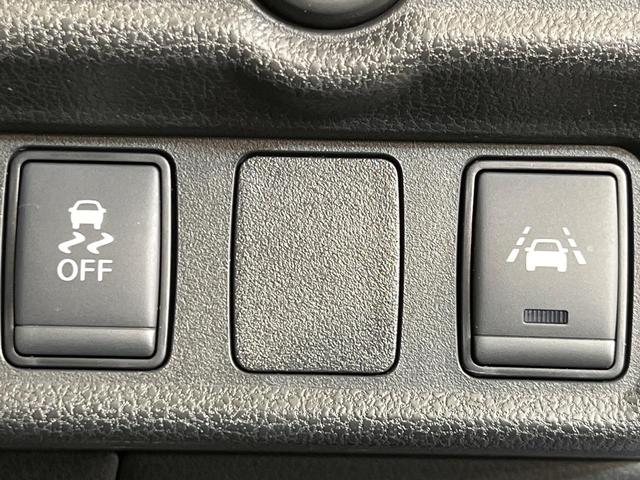 ノート X ブラックアロー 純正ナビ 全周囲カメラ エマージェンシーブレーキ レーンアシスト 禁煙車 LEDヘッドライト ETC ドラレコ Bluetooth再生 オートエアコン オートライト スマートキー 純正15インチAW(41枚目)