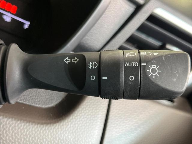 ルーミー Ｇ　ＳＤナビ　全周囲カメラ　スマートアシスト　両側電動スライドドア　禁煙車　ＥＴＣ　ドラレコ　コーナーセンサー　ＬＥＤヘッド＆フォグ　オートハイビーム　オートエアコン　オートライト　スマートキー（45枚目）