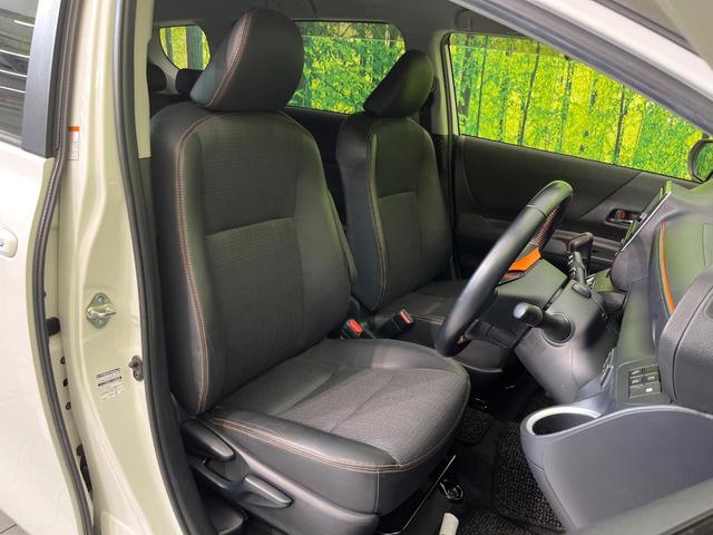 シエンタ ハイブリッドＧ　クエロ　後席モニター　純正ナビ　バックカメラ　両側電動スライドドア　セーフティセンス　禁煙車　ハーフレザーシート　ドラレコ　スマートキー　ＬＥＤヘッド　ビルトインＥＴＣ　オートハイビーム　オートライト（8枚目）