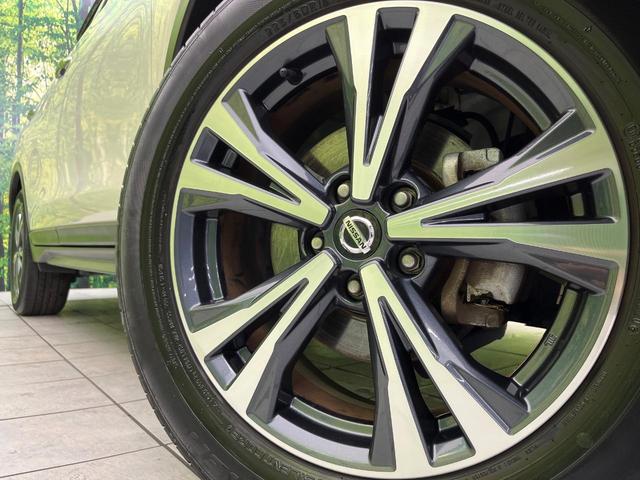 エクストレイル ２０Ｘｉ　純正９型ナビ　全周囲カメラ　インテリジェントエマージェンシーブレーキ　禁煙車　電動リアゲート　クリアランスソナー　デジタルインナーミラー　前中席シートヒーター　スマートキー　ＬＥＤヘッド　ＥＴＣ（13枚目）