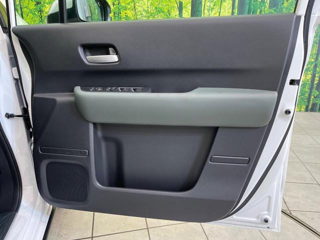 フリード ｅ：ＨＥＶクロスター　登録済未使用車　ホンダセンシング　アダプティブクルーズ　前席シートヒーター　クリアランスソナー　オートエアコン　オートライト　スマートキー　純正１６インチＡＷ　電動格納ミラー　プライバシーガラス（36枚目）