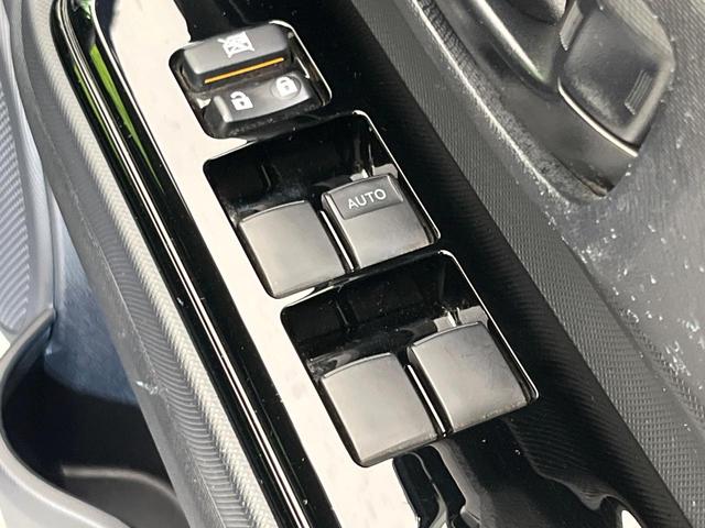 アクア Ｓスタイルブラック　純正ナビ　バックカメラ　セーフティセンス　禁煙車　コーナーセンサー　ＨＩＤヘッドライト　ＥＴＣ　オートハイビーム　オートライト　オートエアコン　Ｂｌｕｅｔｏｏｔｈ再生　スマートキー（44枚目）