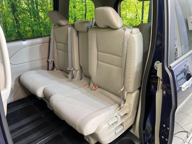 セレナ Ｘ　純正９型ナビ　後席モニター　全周囲カメラ　プロパイロット　両側電動ドア　禁煙車　デジタルインナーミラー　スマートキー　オートライト　電動格納ミラー　プライバシーガラス（35枚目）