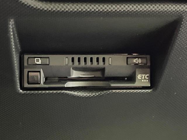 ライズ Z 純正9型ディスプレイオーディオ 全周囲カメラ 衝突被害軽減システム レーダークルーズ 禁煙車 スマートキー LEDヘッド ビルトインETC オートハイビーム 車線逸脱警報 オートライト オートエアコン(7枚目)