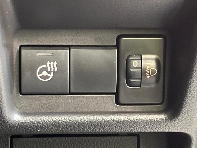 スペーシアカスタム ハイブリッドXS 純正9型ナビ 全周囲カメラ セーフティサポート レーダークルーズ 禁煙車 両側電動スライドドア ステアリングヒーター 前席シートヒーター ETC Bluetooth再生 LEDヘッド&フォグ(31枚目)