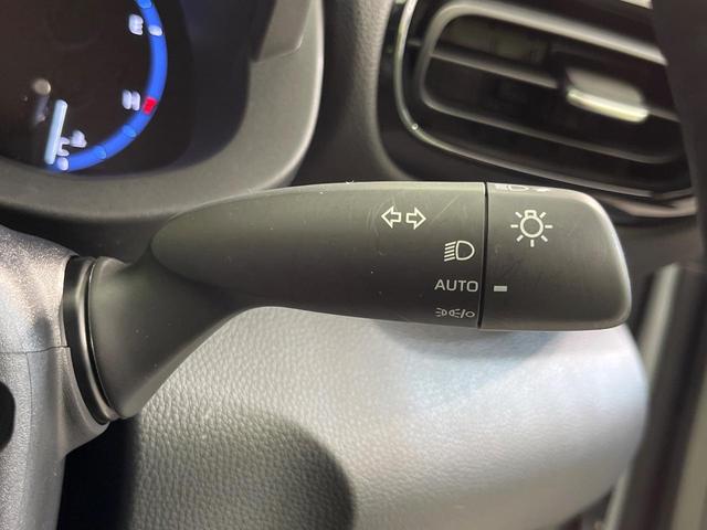 ヤリスクロス ハイブリッドZ 純正8型ナビ 全周囲カメラ セーフティセンス レーダークルーズ 禁煙車 ブラインドスポットモニター ステアリングヒーター 前席シートヒーター LEDヘッド&フォグ 電動リアゲート ETC ドラレコ(42枚目)