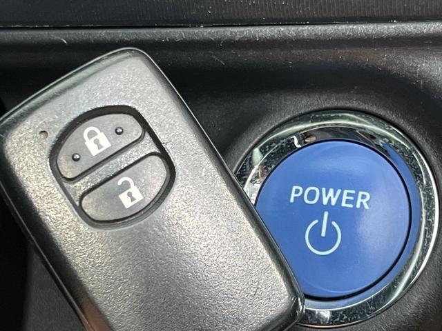 アクア Ｓ　純正ナビ　バックカメラ　禁煙車　スマートキー　ＥＴＣ　オートライト　オートエアコン　Ｂｌｕｅｔｏｏｔｈ　ＣＤ　ＤＶＤ再生　フルセグ　シートリフター　ファブリックシート　シートバックポケット（7枚目）