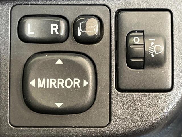 アクア Ｓ　純正ナビ　バックカメラ　禁煙車　スマートキー　ＥＴＣ　オートライト　オートエアコン　Ｂｌｕｅｔｏｏｔｈ　ＣＤ　ＤＶＤ再生　フルセグ　シートリフター　ファブリックシート　シートバックポケット（41枚目）