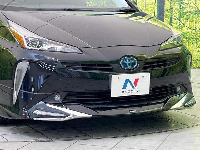 プリウス Ｓツーリングセレクション　モデリスタエアロ　純正９型ナビ　バックカメラ　衝突被害軽減システム　レーダークルーズ　禁煙車　ＬＥＤヘッド　ＬＥＤフォグ　黒合皮シート　シートヒーター　ＥＴＣ　純正１７インチアルミ　オートハイビーム（3枚目）