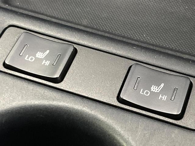 プリウス Ｓツーリングセレクション　モデリスタエアロ　純正９型ナビ　バックカメラ　衝突被害軽減システム　レーダークルーズ　禁煙車　ＬＥＤヘッド　ＬＥＤフォグ　黒合皮シート　シートヒーター　ＥＴＣ　純正１７インチアルミ　オートハイビーム（7枚目）