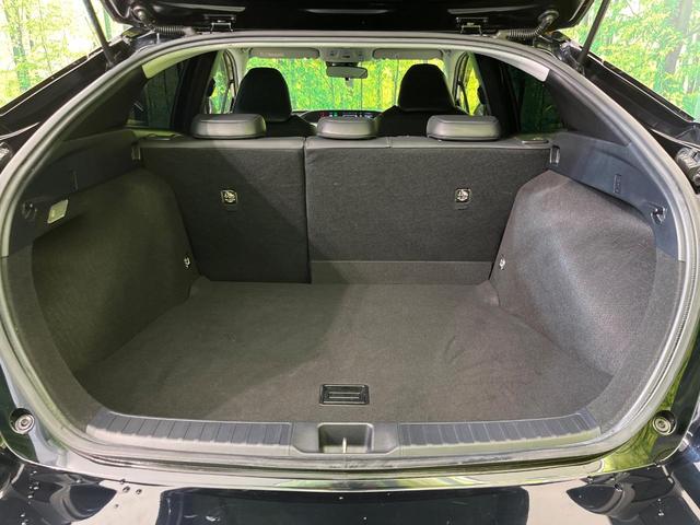 プリウス Ｓツーリングセレクション　モデリスタエアロ　純正９型ナビ　バックカメラ　衝突被害軽減システム　レーダークルーズ　禁煙車　ＬＥＤヘッド　ＬＥＤフォグ　黒合皮シート　シートヒーター　ＥＴＣ　純正１７インチアルミ　オートハイビーム（10枚目）