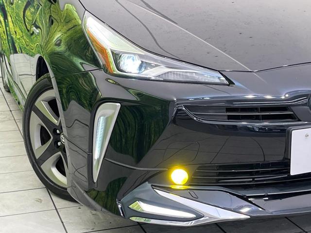 プリウス Ｓツーリングセレクション　モデリスタエアロ　純正９型ナビ　バックカメラ　衝突被害軽減システム　レーダークルーズ　禁煙車　ＬＥＤヘッド　ＬＥＤフォグ　黒合皮シート　シートヒーター　ＥＴＣ　純正１７インチアルミ　オートハイビーム（12枚目）