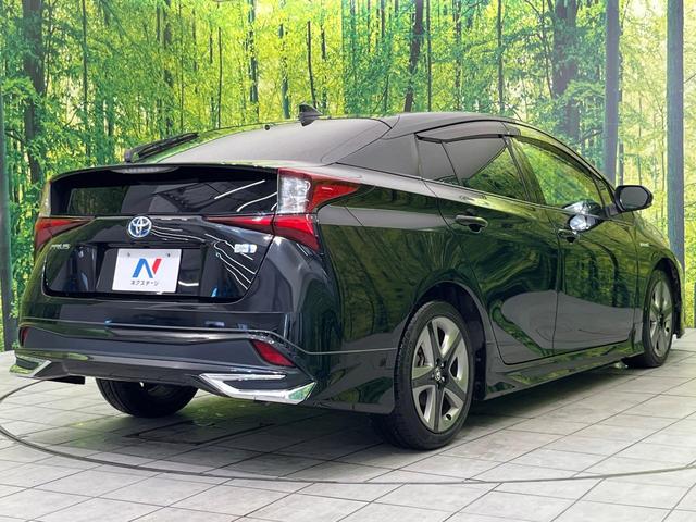 プリウス Ｓツーリングセレクション　モデリスタエアロ　純正９型ナビ　バックカメラ　衝突被害軽減システム　レーダークルーズ　禁煙車　ＬＥＤヘッド　ＬＥＤフォグ　黒合皮シート　シートヒーター　ＥＴＣ　純正１７インチアルミ　オートハイビーム（17枚目）