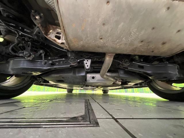 プリウス Ｓツーリングセレクション　モデリスタエアロ　純正９型ナビ　バックカメラ　衝突被害軽減システム　レーダークルーズ　禁煙車　ＬＥＤヘッド　ＬＥＤフォグ　黒合皮シート　シートヒーター　ＥＴＣ　純正１７インチアルミ　オートハイビーム（19枚目）