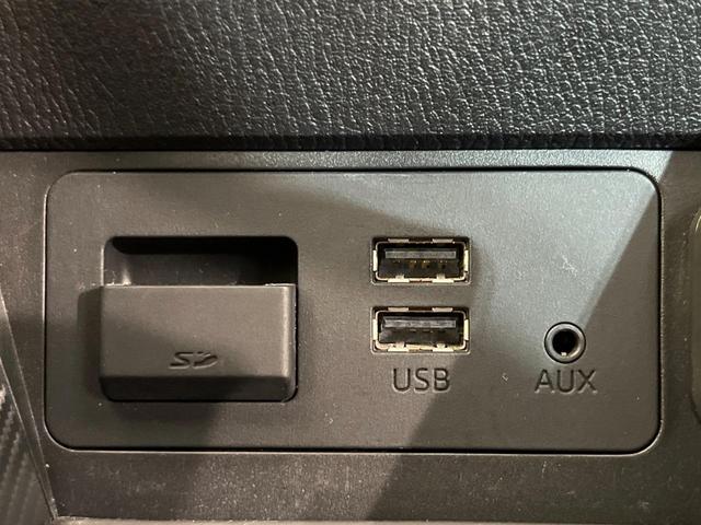 デミオ ＸＤツーリング　純正ナビ　バックカメラ　スマートシティブレーキサポート　禁煙車　クルーズコントロール　ＨＩＤヘッドライト　ＥＴＣ　Ｂｌｕｅｔｏｏｔｈ再生　オートエアコン　オートライト　スマートキー　電動格納ミラー（45枚目）