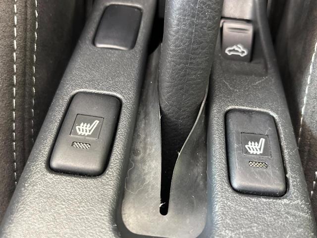 コペン ＧＲ　スポーツ　純正ナビ　バックカメラ　禁煙車　前席シートヒーター　ＬＥＤヘッド＆フォグ　ＥＴＣ２．０　ドラレコ　Ｂｌｕｅｔｏｏｔｈ再生　純正１６インチＡＷ　オートエアコン　オートライト　アイドリングストップ（4枚目）